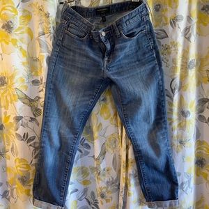 Banana Republic rolled capri jean